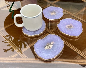 Lilac coaster sets of 2 or 4, pastel purple and gold coasters with unique geode shapes, handmade epoxy resin coasters with gold accents