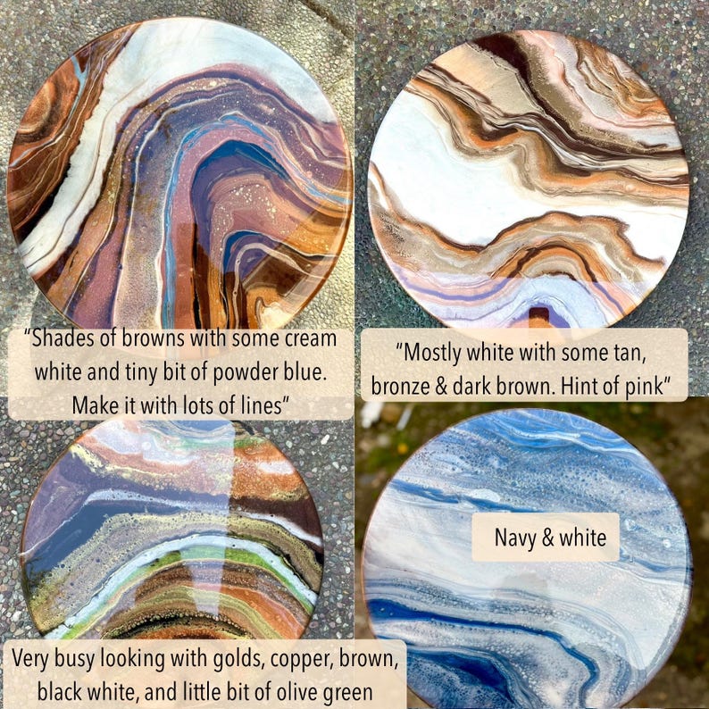 Op de afbeelding: Vier ronde kunstwerken van hars met draaiende patronen in bruin, wit, beige, blauw, goud, koper en olijfgroen.  "Tinten van bruin met wat cr&egrave;mewit en een vleugje poederblauw. Maak het met veel lijnen"  "Meestal wit met wat beige, brons en donkerbruin. Een vleugje roze"  "Heel druk met goud, koper, bruin, zwart wit en een beetje olijfgroen"  "Marineblauw en wit"