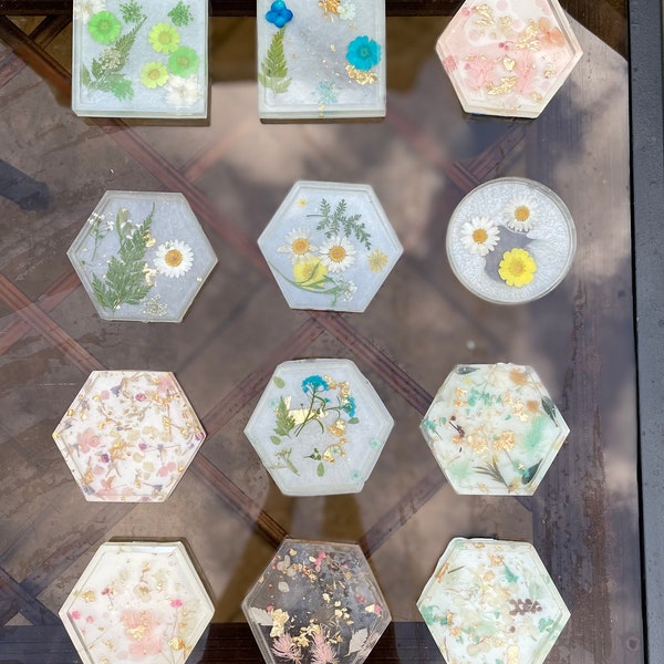 Inventory clearance sale -small geometric trinket trays with real flowers , 5” ring dish, handmade trays with raised edges, flowers in resin