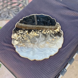 Decorative display tray / serving tray, handmade resin tray with gold or silver accents, custom color options, 12.5”