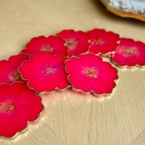 Bright Neon Pink Flower Coasters, Handmade Home Decor Gift Coaster Set, Floral Epoxy Resin Coasters with non-slip Bumpers