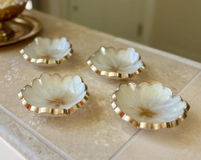 Small dainty flower bowl for vanity or bathroom, engagement ring dish, handmade trinket tray gift, little catchall tray made with resin