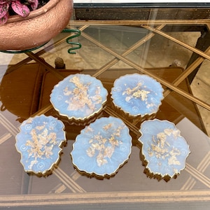 Epoxy resin coaster sets, Iridescent white and gold coasters with irregular shapes, handmade agate-style coasters