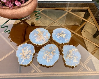 Ensembles de sous-verres en résine époxy, sous-verres blancs et dorés irisés aux formes irrégulières, sous-verres de style agate faits à la main