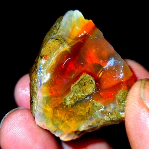 Opale grezzo etiope naturale molto raro da 76 carati, opale grezzo, opale di fuoco Welo, opale di fuoco multiplo, opale grezzo sciolto, opale grezzo di alta qualità YG-67