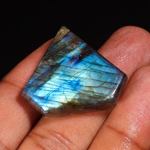 Natural Multi Labradorite Cabochon: 53.90 ct, 29x33x8 mm Gemstone