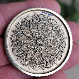 Fichiers de gravure 3D mandala en couches, conceptions de gravure laser à fibre optique, conception de fichier découpé au laser mandala en couches pour gravure de pièces de monnaie