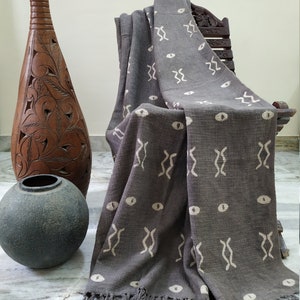 Dark Gray Throw Blanket for Sofas Beach Throws Boho Cotton Fringed Bed Runner Cozy Wrap Blanket Hand Woven Hand Loom Decorative Bed Throws