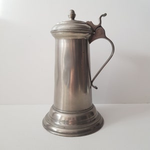 Beautiful large Biedermeier pewter jug, roller jug with lid from the 1830s