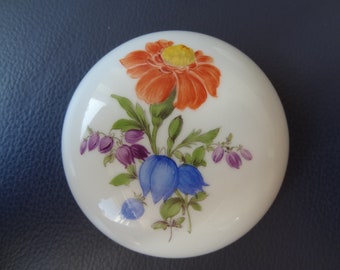 Meissen Porcelain Lidded Box, Anemone, Bellflower