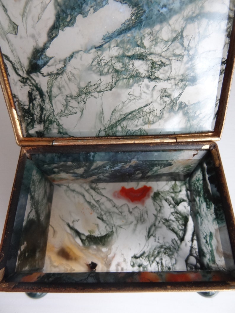 Antique box made of moss agate on ball feet image 5