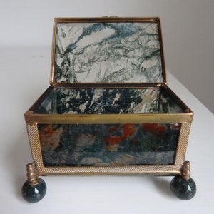 Antique box made of moss agate on ball feet image 2