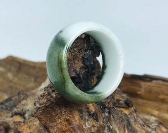 Anello con fascia larga in giada, misura USA 9 1/2, verde smeraldo con bianco latte, autentico anello in giada birmana non trattata di grado A, MOJR0103