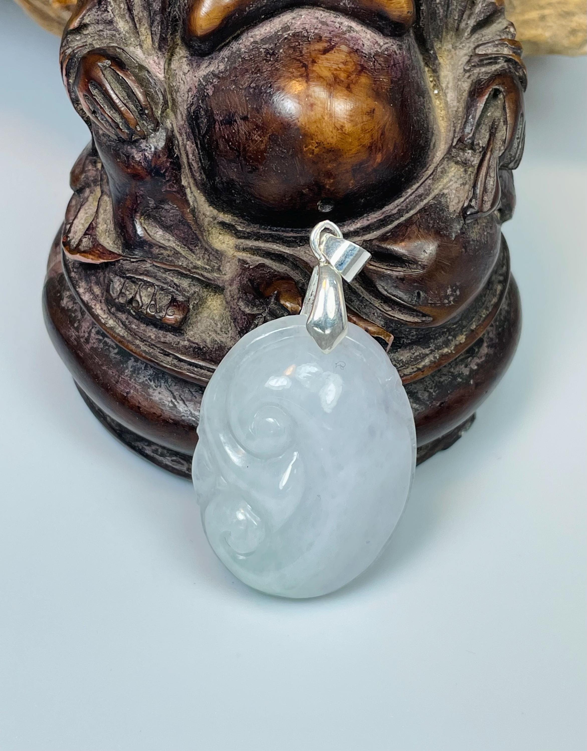 贅沢屋の White Milky Lavender Icy Jadeite Pendant Ruyi Lucky Jade フラワー・リース