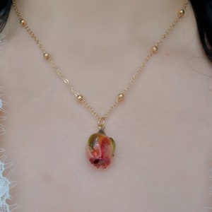 Real Pressed Flower in Resin Vintage Red Rose Bud Necklace Golden Chain, Dried Flower Jewelry, Real Flower