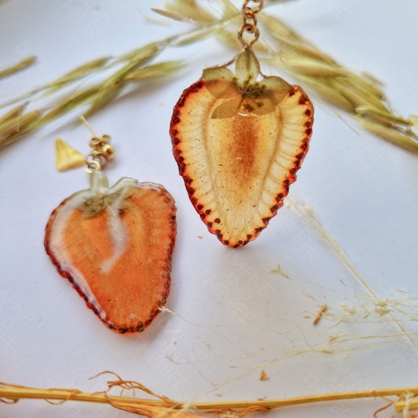 Boucles d'oreilles en tranches de fraises séchées véritables bijoux de printemps inspirés de la nature