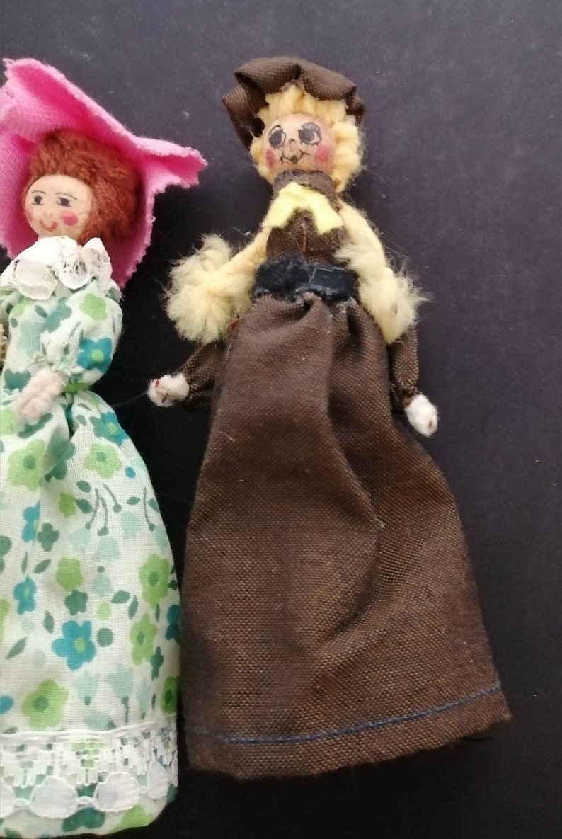old fashioned peg dolls