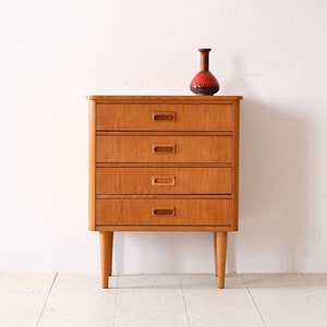 Original Danish 1960s Oak Chest of Drawers