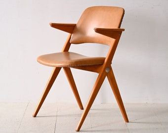 Vintage Scandinavian 'Triva' Chair by NK - Modern Minimalist Design