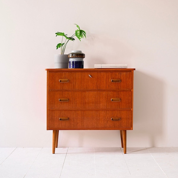 Vintage Scandinavian Teak Chest of Drawers - 1960s Mid-Century Design