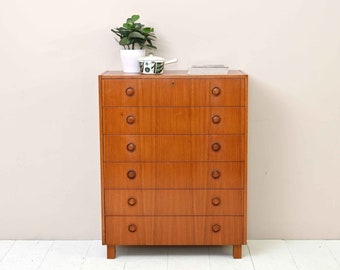 Chest of Drawers in Teak with Wooden Knobs - MidCentury Original Vintage Retro Danish Design