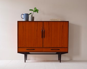 Vintage Scandinavian Teak Sideboard from the 1960s with Drawers - Retro Nordic Design