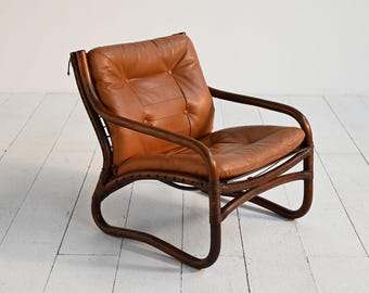 Sillón de bambú y cuero de los años 70, sillón estilo safari, cojín capitoné, asiento vintage estilo escandinavo Baden.
