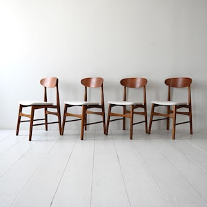 Set of 4 Scandinavian Teak Dining Chairs, 1950s – Vintage Mid-Century Chairs with New Upholstery