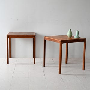 Pair of Vintage &quot;Florida&quot; Side Tables by Folke Ohlsson, 1950s, Walnut