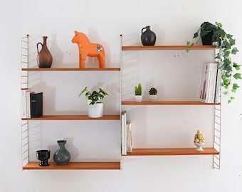 Scandinavian Modular Wall Shelf System in Spruce and White Metal, 1960s Vintage Shelving Unit