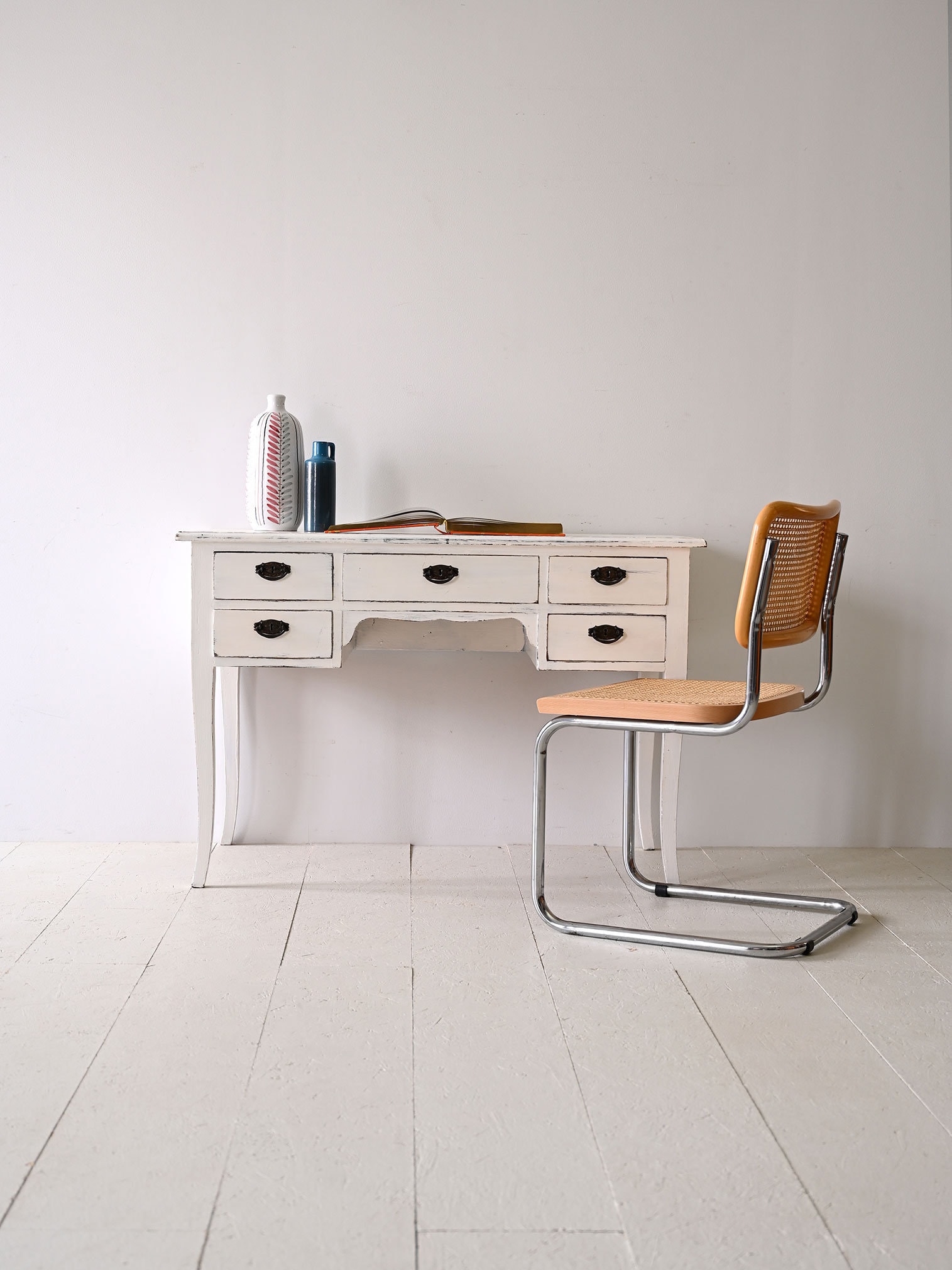Mid-Century Scandinavian Desk from the '40s - Nordic Design