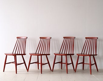 Set of 4 Vintage Red Scandinavian Wooden Chairs - Retro Mid-Century Seating