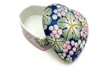 Hand Painted Floral Heart Trinket Box, Vintage Jewelry Storage