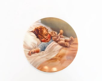 Tallrik / Bessie Pease Gutman / Samlartallrik / Baby sover