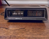 Vintage SEVILLE 3203 DCR FLIP radio 1980s
