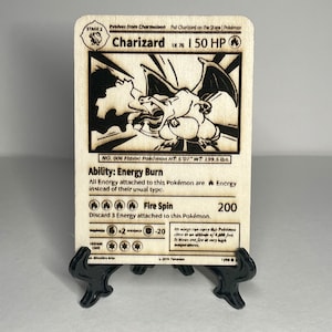 Tarjeta Pokémon de madera grabada con láser (Kanto) Elige entre Pikachu, Charizard, Blastoise, Venusaur
