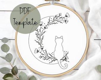 Patrón de bordado de gato con luna creciente: diseño floral moderno (plantilla PDF de 6")