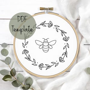 Floral Wreath With Bee Embroidery Pattern, PDF Instant Download, Hoop Art, DIY Hand Embroidery Template, Floral Embroidery Design,Gift