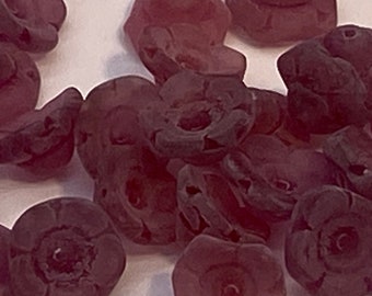 Glass flower beads from Czech Republic. (20 pieces per price)