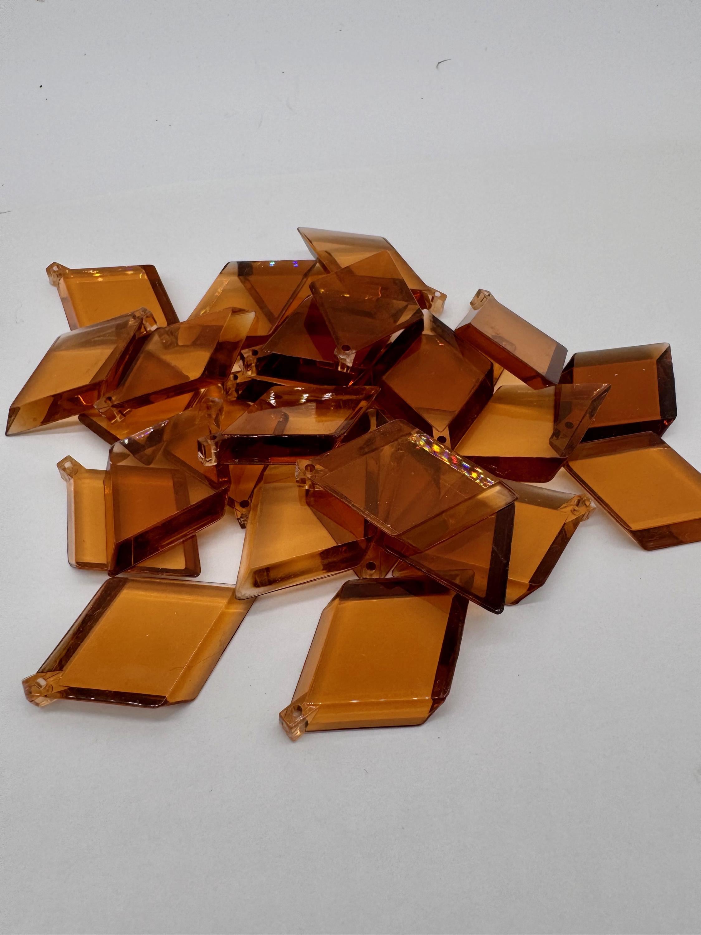 Grande Ciondolo/perlina Vintage A Forma Di Diamante. Acrilico. 38