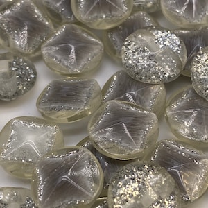 Glittery vintage buttons from Hong Kong ( 10 pieces per price)