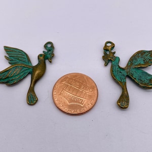 Brass Bird/Dove pendant. 32mm (2 peices per price)