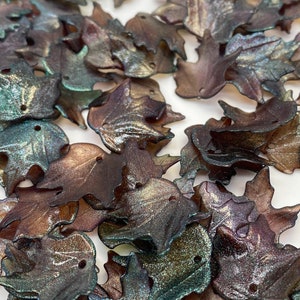 Hand painted maple leaves from our studio. Winter tones ( 30 pieces per price)