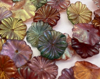 Monochromatic Petunia flower beads. Mixed tones with iridescent finishes. 14mm ( 30 pieces per price)