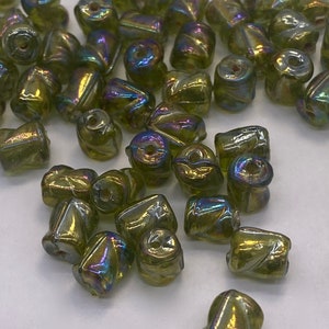 Transparent green barrel glass bead with AB coating. 7.5mm  ( 40 pieces per price)