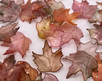 Hand painted maple leaves. Rose gold multi toned. 19mm, Acrylic. (30 pieces per price)
