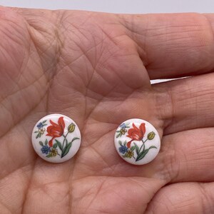 Cabochão de vidro japonês vintage com motivo de lírio vermelho e tulipa. 13 mm (10 peças por preço)