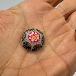 Cabochão de vidro mosaico pintado à mão vintage da Alemanha (2 peças por preço) 18 mm