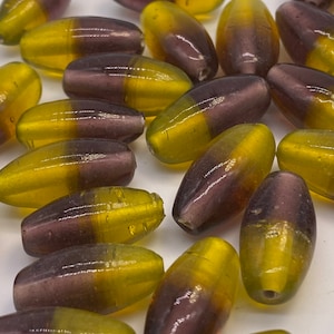 Two toned transparent oval glass beads. Yellow Mauve Purple. 22mm. (20 pieces per price)