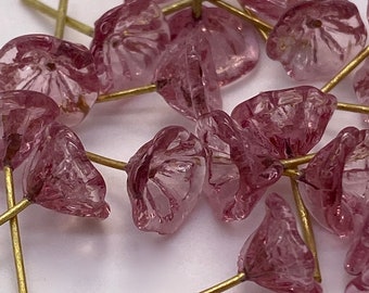 Hand made tiny glass flowers with brass wire. Transparent pink. ( 30 pieces per price)